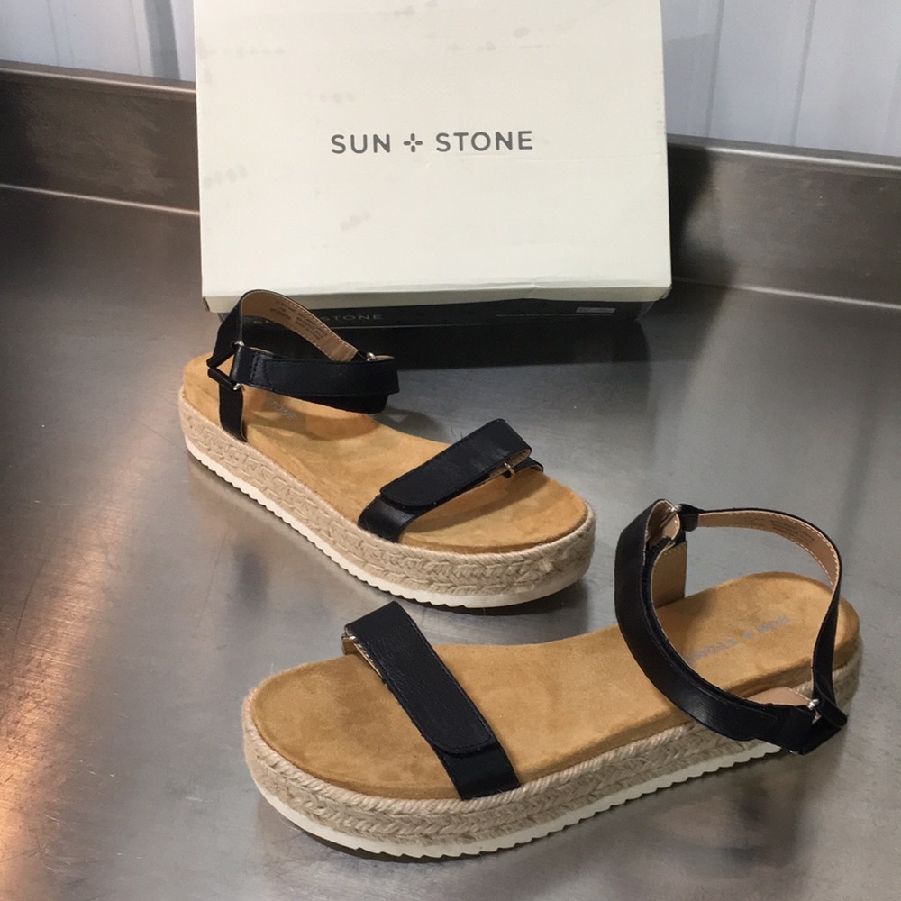 New WB Woman’s Sun + Stone Black Espadrille Platform Sandals